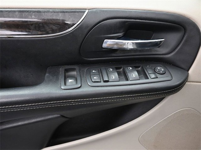 Used 2011 Chrysler Town & Country Touring-L w/ Entertainment Group #2 image 21