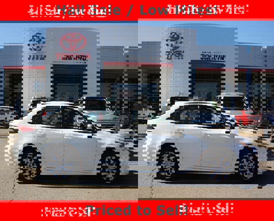 Used 2021 Toyota Corolla LE