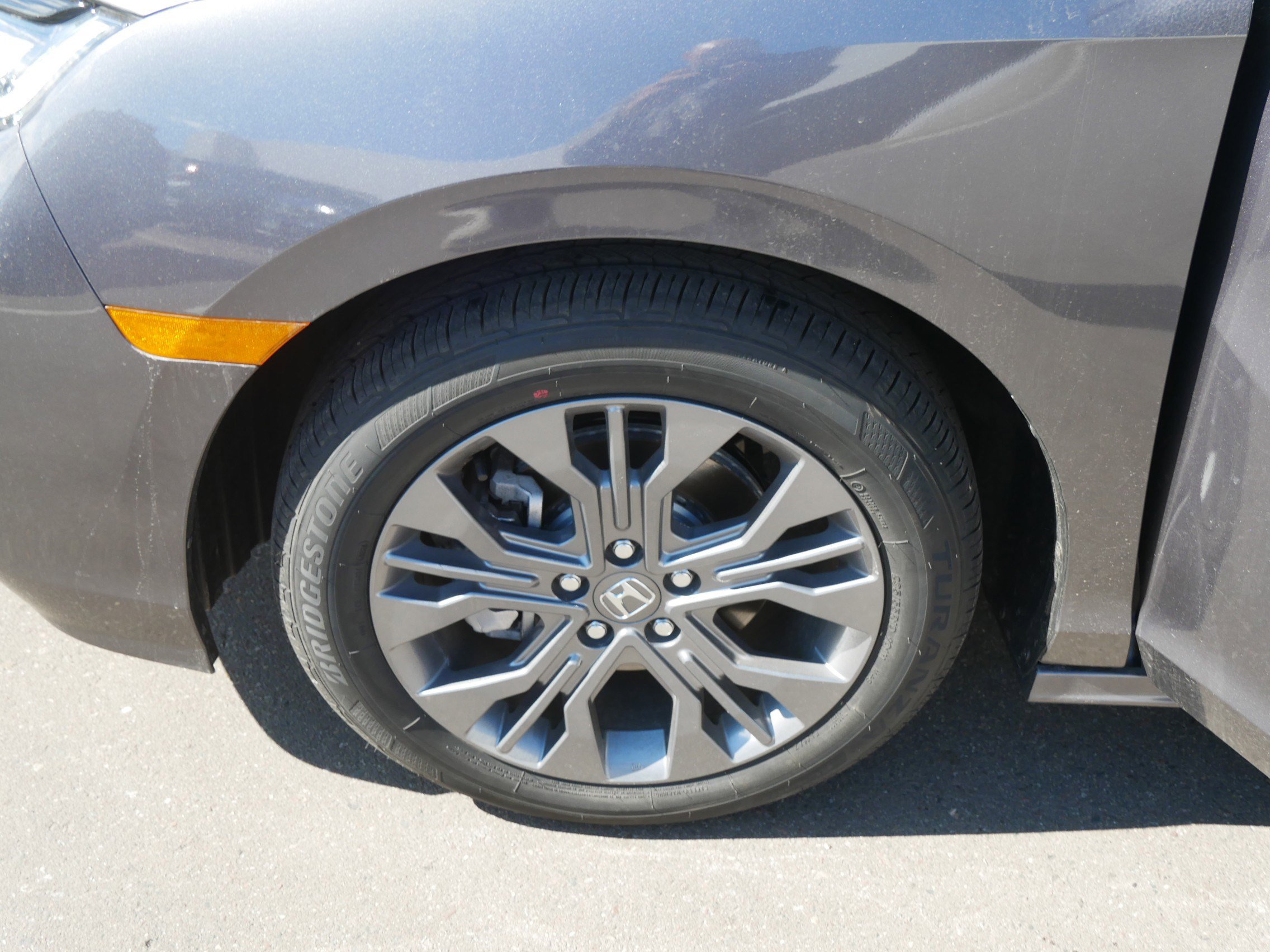 Certified 2026 Honda Odyssey Touring image 15