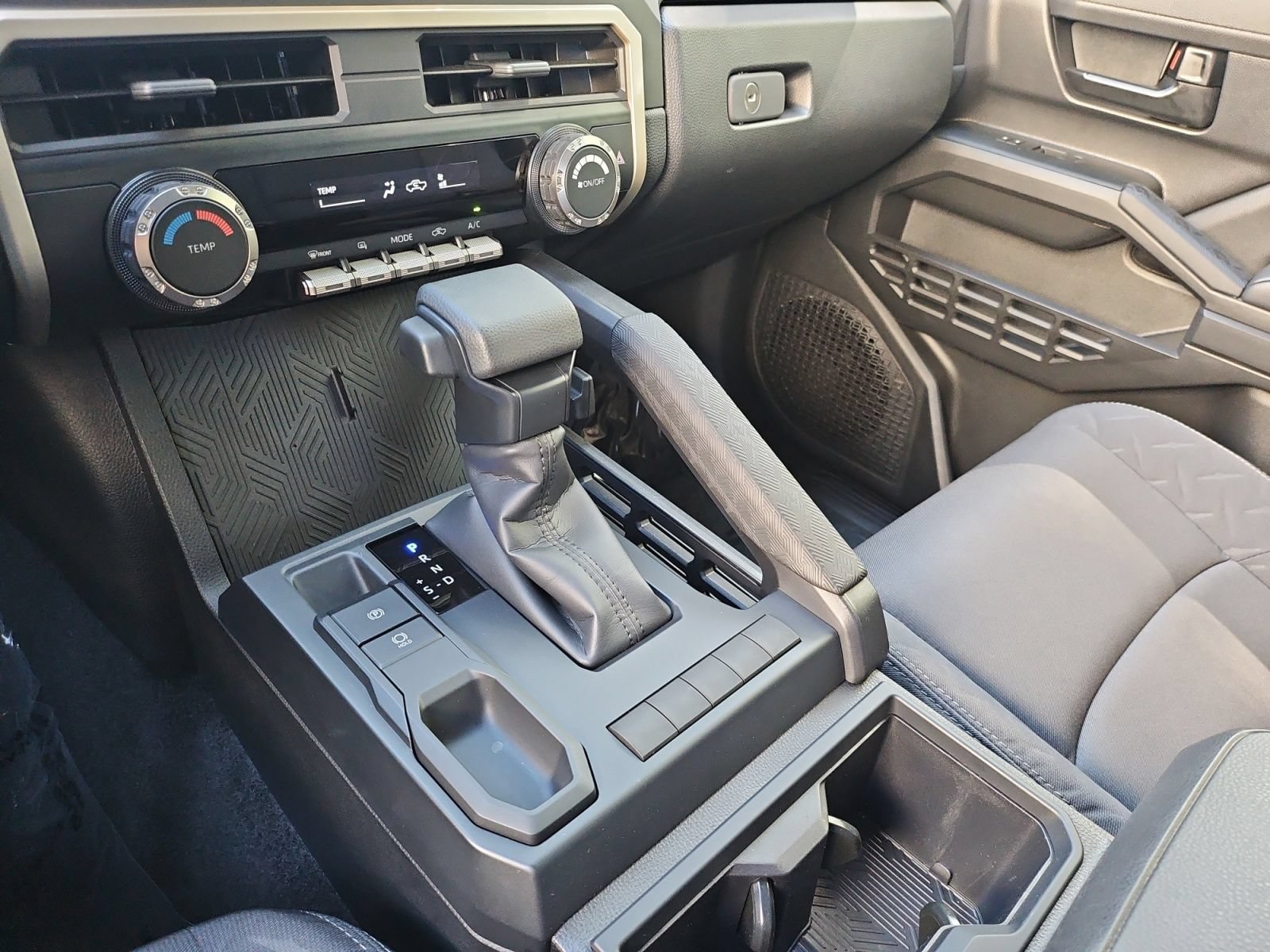 Used 2025 Toyota Tacoma SR w/ Towing Package RWD image 24