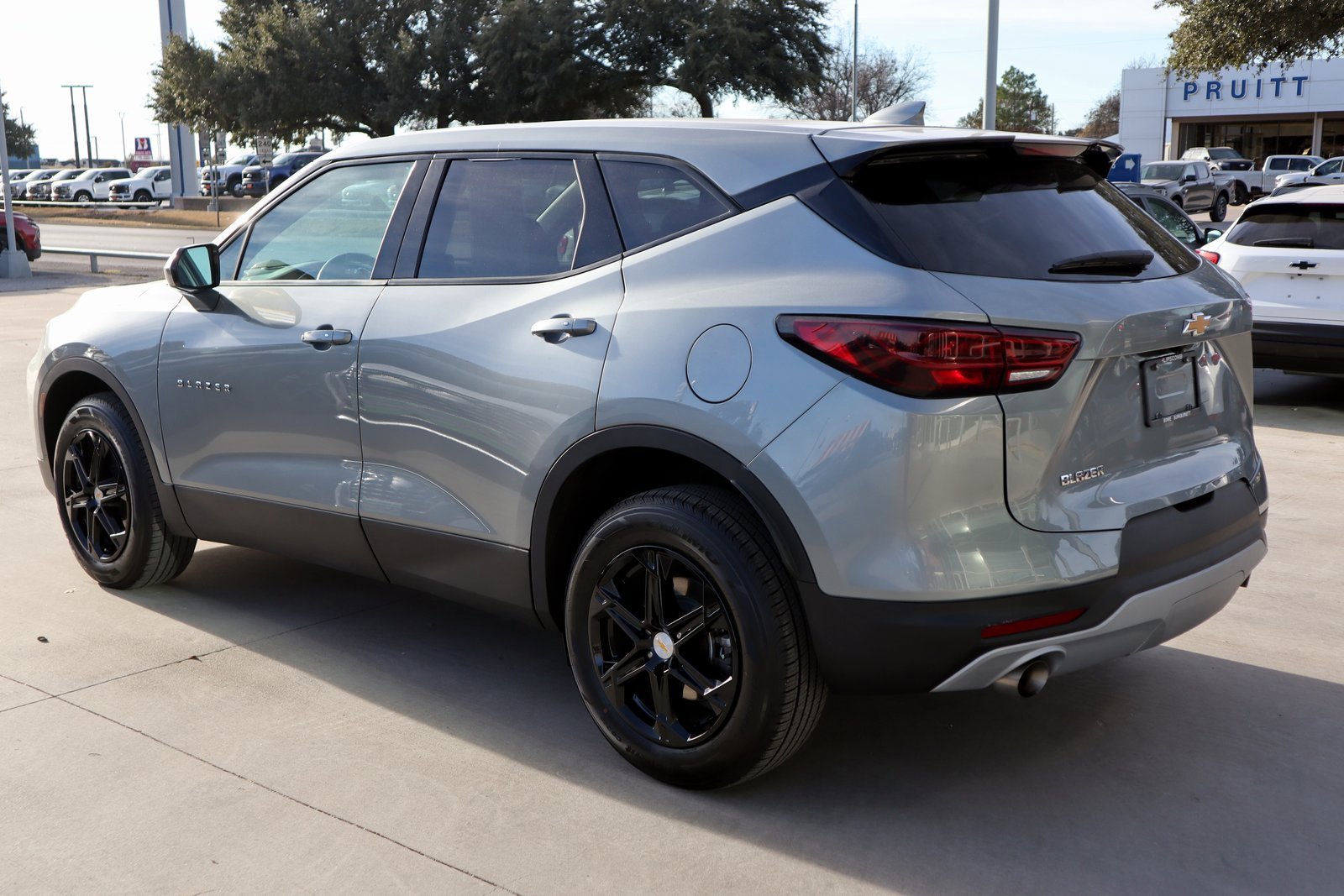 Used 2025 Chevrolet Blazer LT image 8