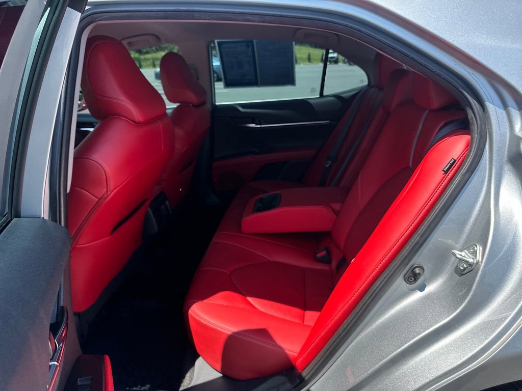 Used 2022 Toyota Camry XSE FWD image 16