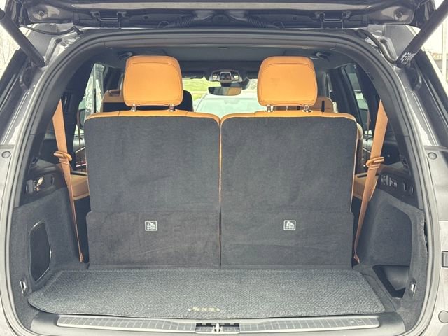 Used 2023 Jeep Grand Cherokee L Summit w/ Luxury Tech Group V image 11