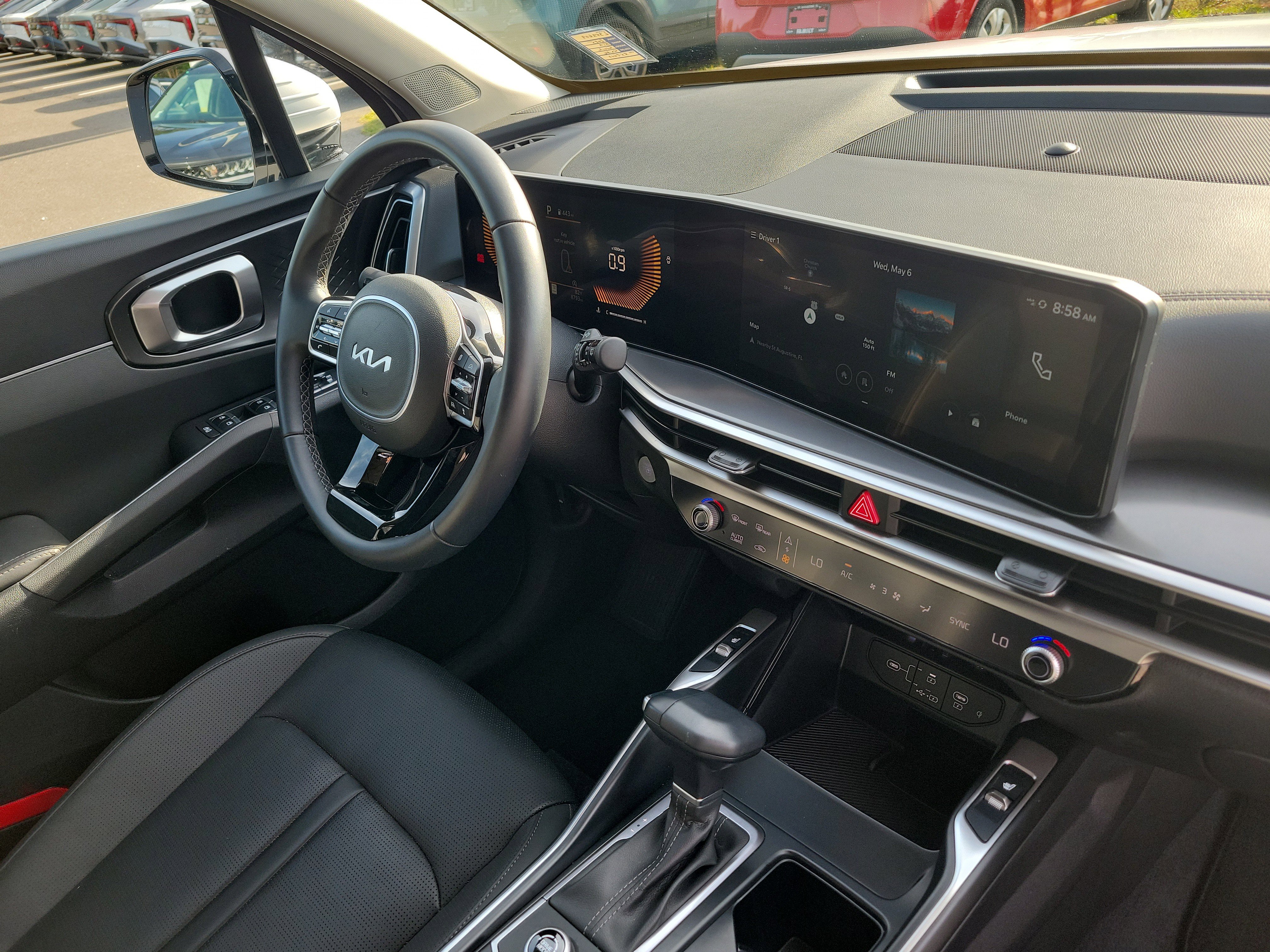 Certified 2025 Kia Sorento S w/ Panoramic Sunroof Package FWD image 8