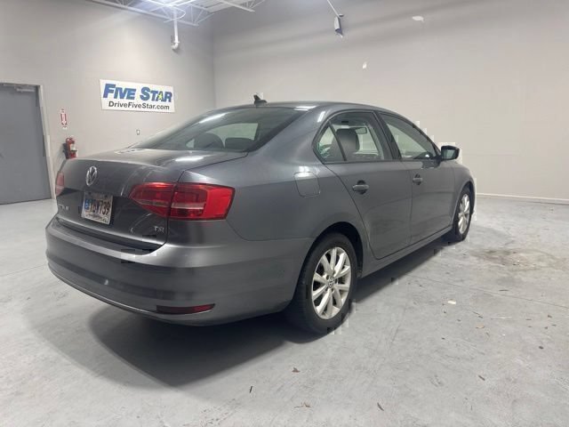 Used 2015 Volkswagen Jetta SE FWD image 5
