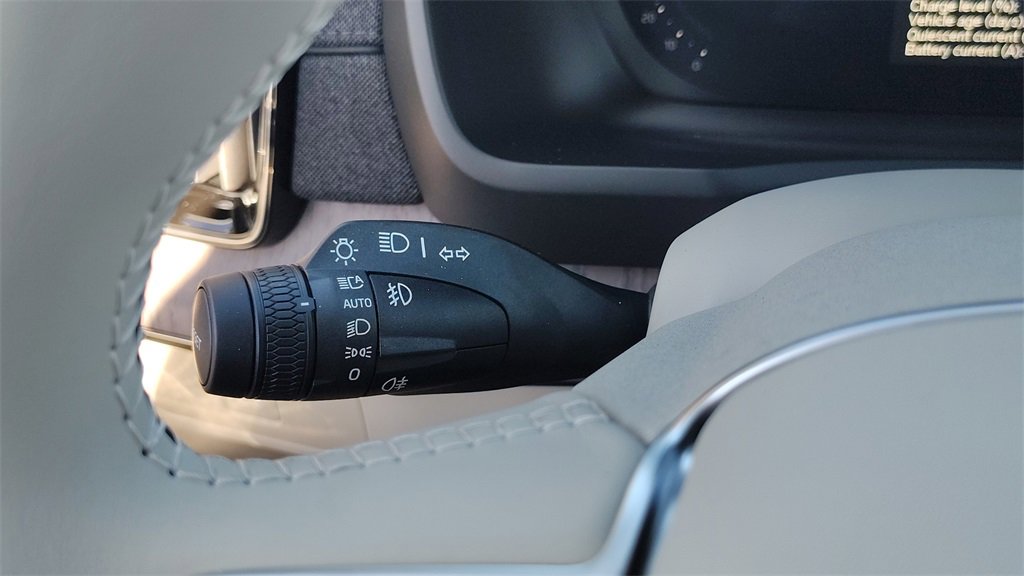 New 2026 Volvo XC90 B6 Ultra image 17