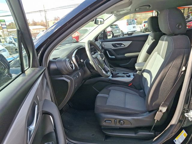 Certified 2023 Chevrolet Blazer LT w/ LPO, Black Sport Package image 13