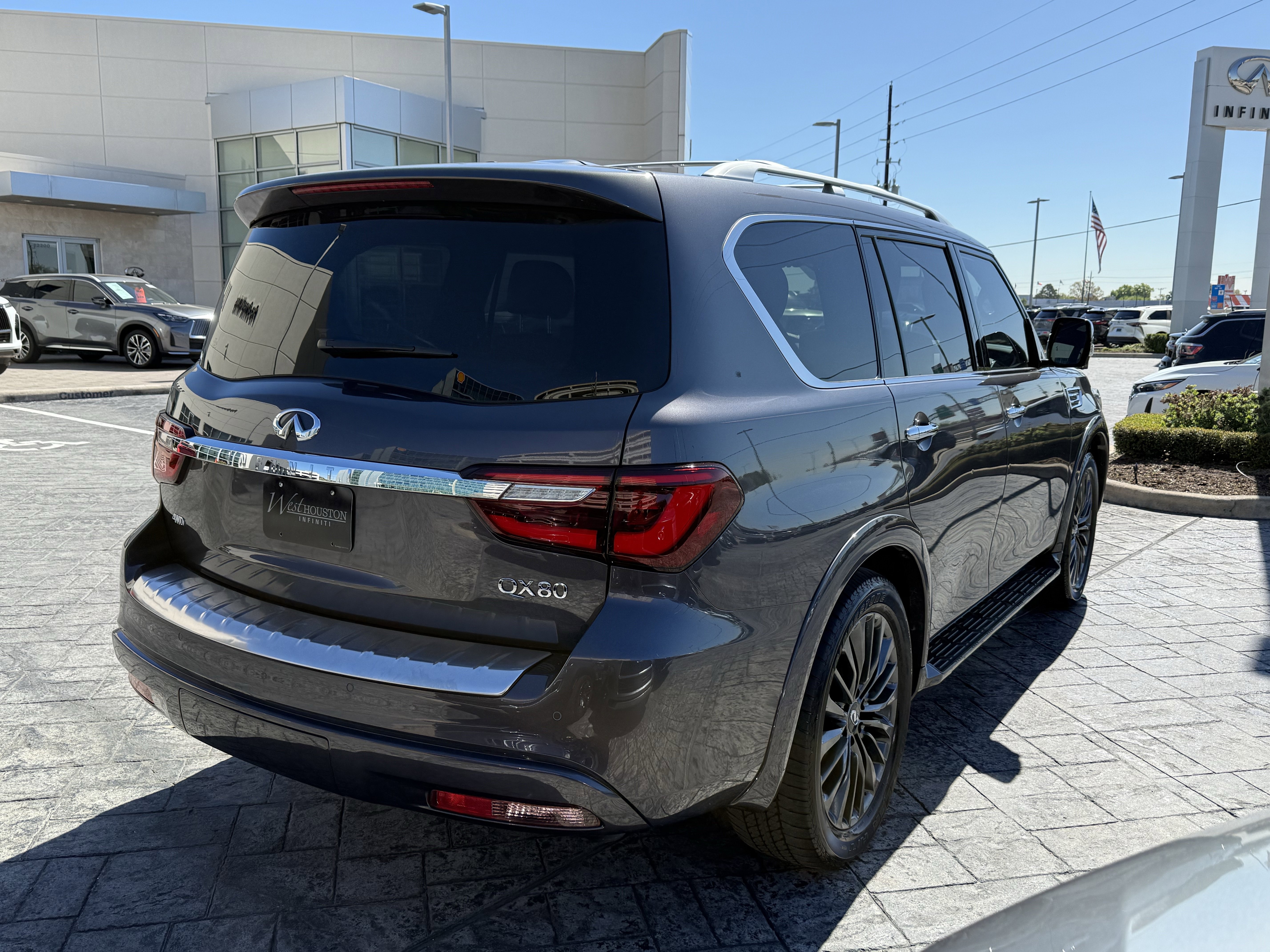 Certified 2024 INFINITI QX80 Sensory w/ Cargo Package image 7