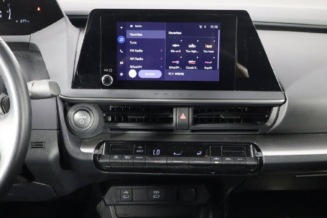 Used 2025 Toyota Prius LE FWD image 29