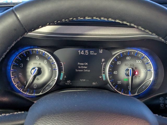 Used 2023 Chrysler Pacifica Touring-L FWD image 28