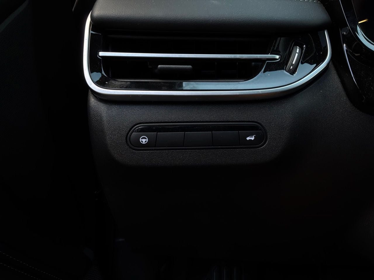 Used 2026 INFINITI QX60 Luxe FWD image 26