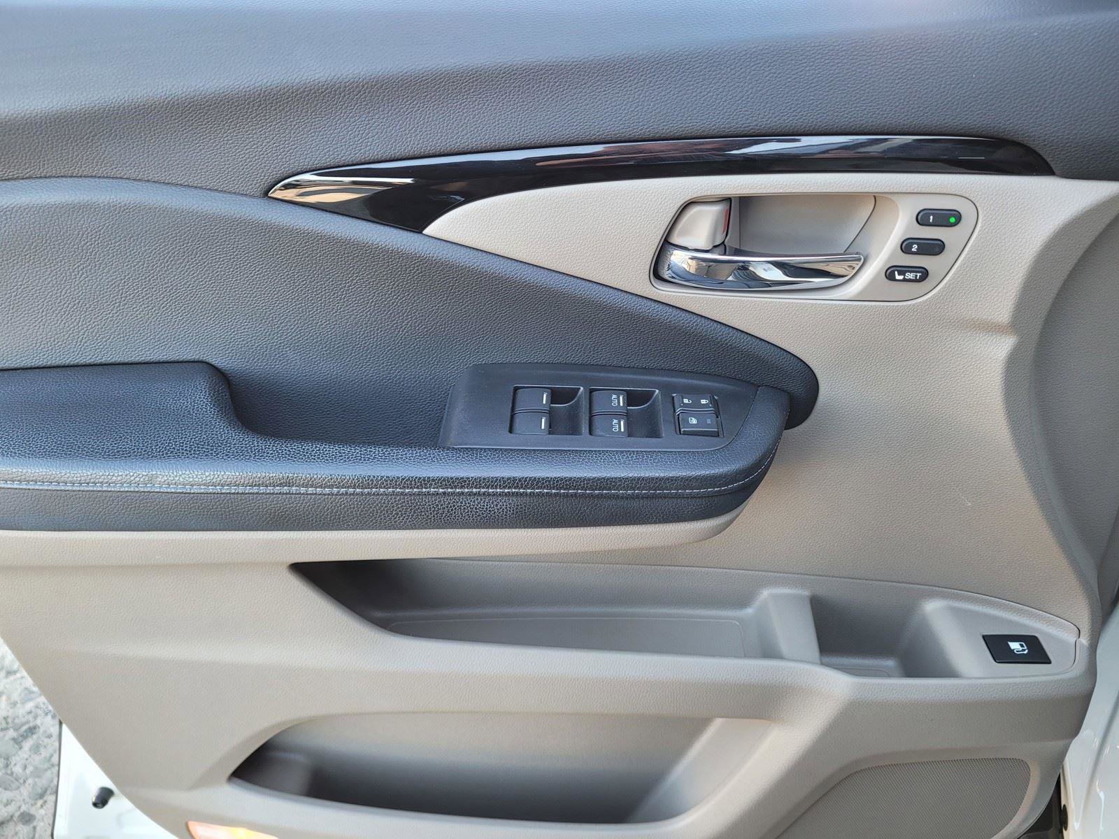 Used 2018 Honda Ridgeline RTL-E image 23