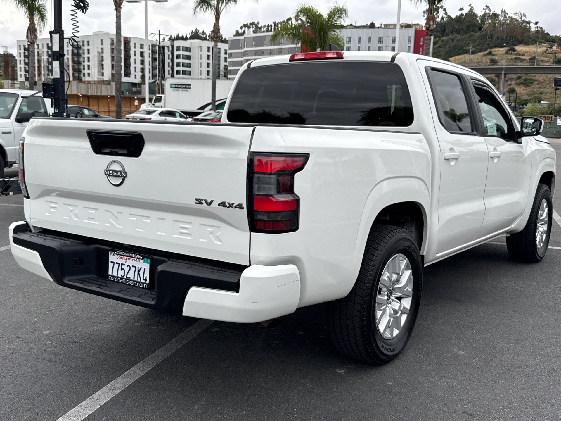 Used 2023 Nissan Frontier SV AWD/4WD image 11