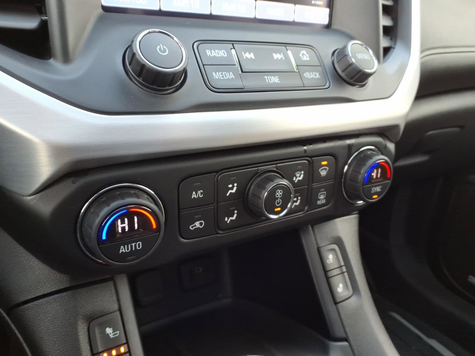 Used 2019 GMC Acadia SLT image 22