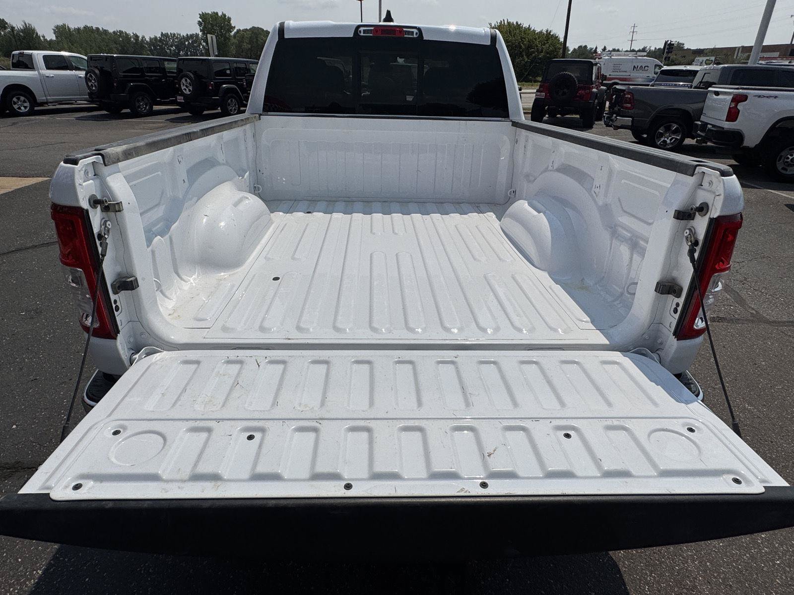 Used 2021 RAM 1500 Big Horn AWD/4WD image 28