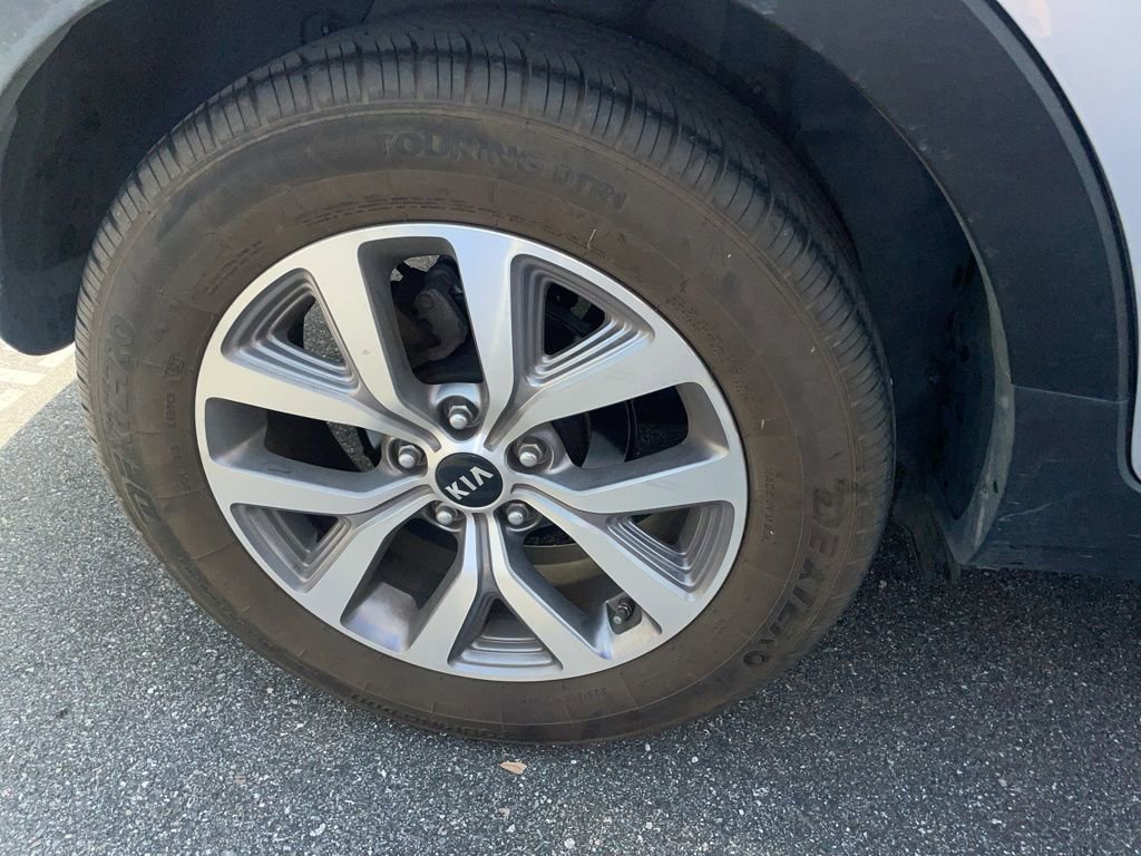 Used 2016 Kia Sportage LX w/ LX Popular Package image 17