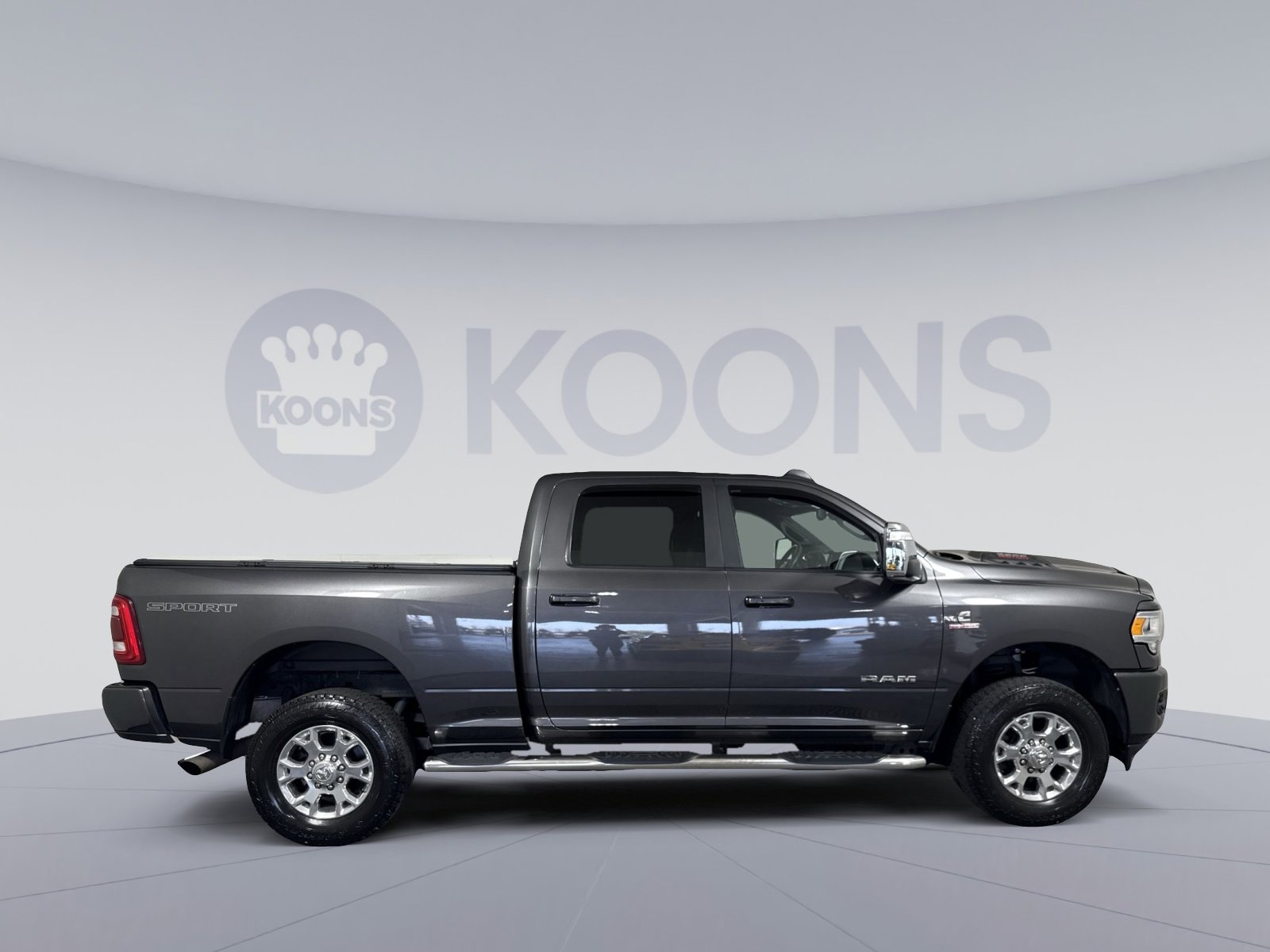 Used 2023 RAM 2500 Laramie AWD/4WD image 8