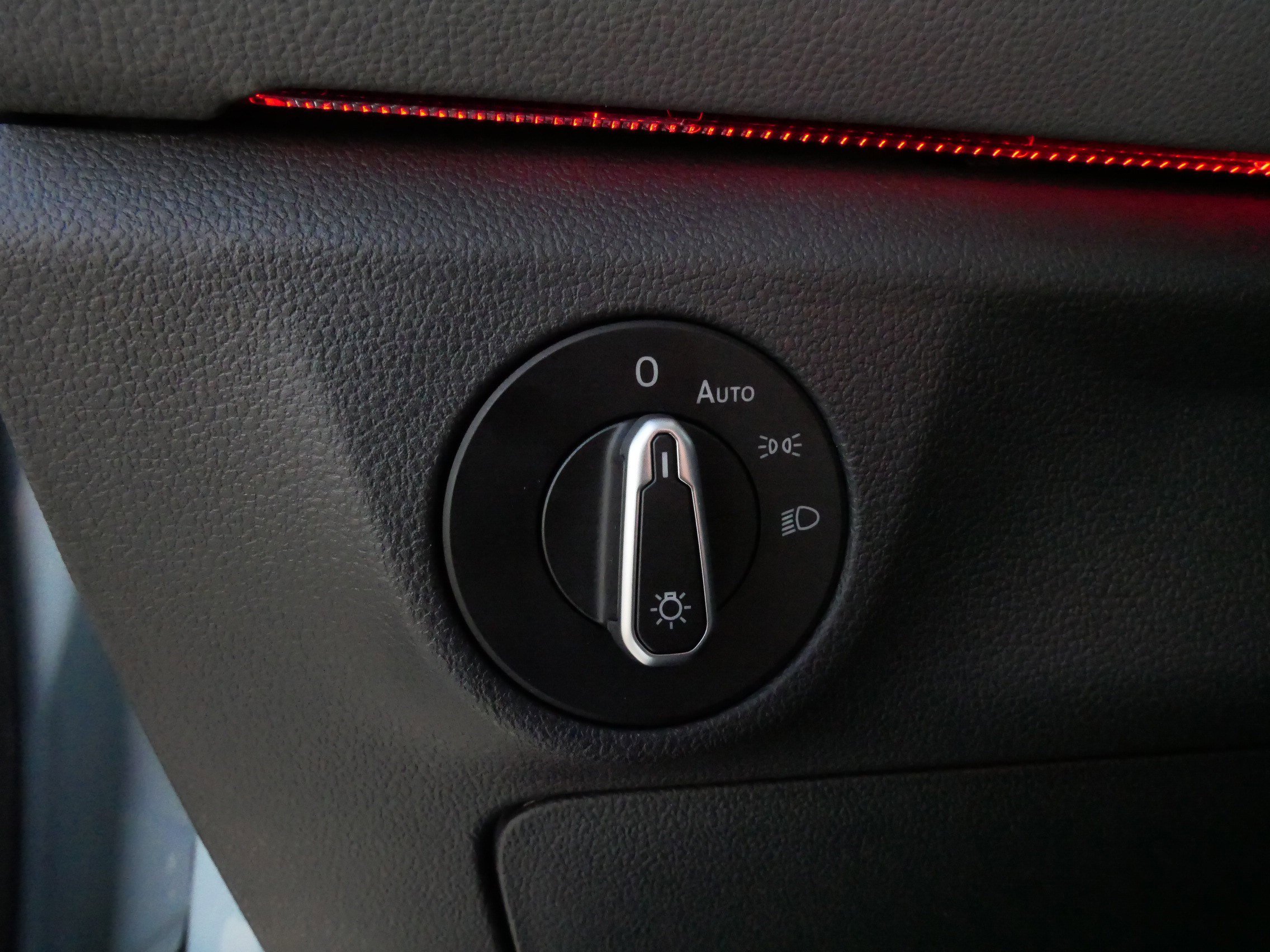 Used 2025 Volkswagen Jetta GLI Autobahn FWD image 27