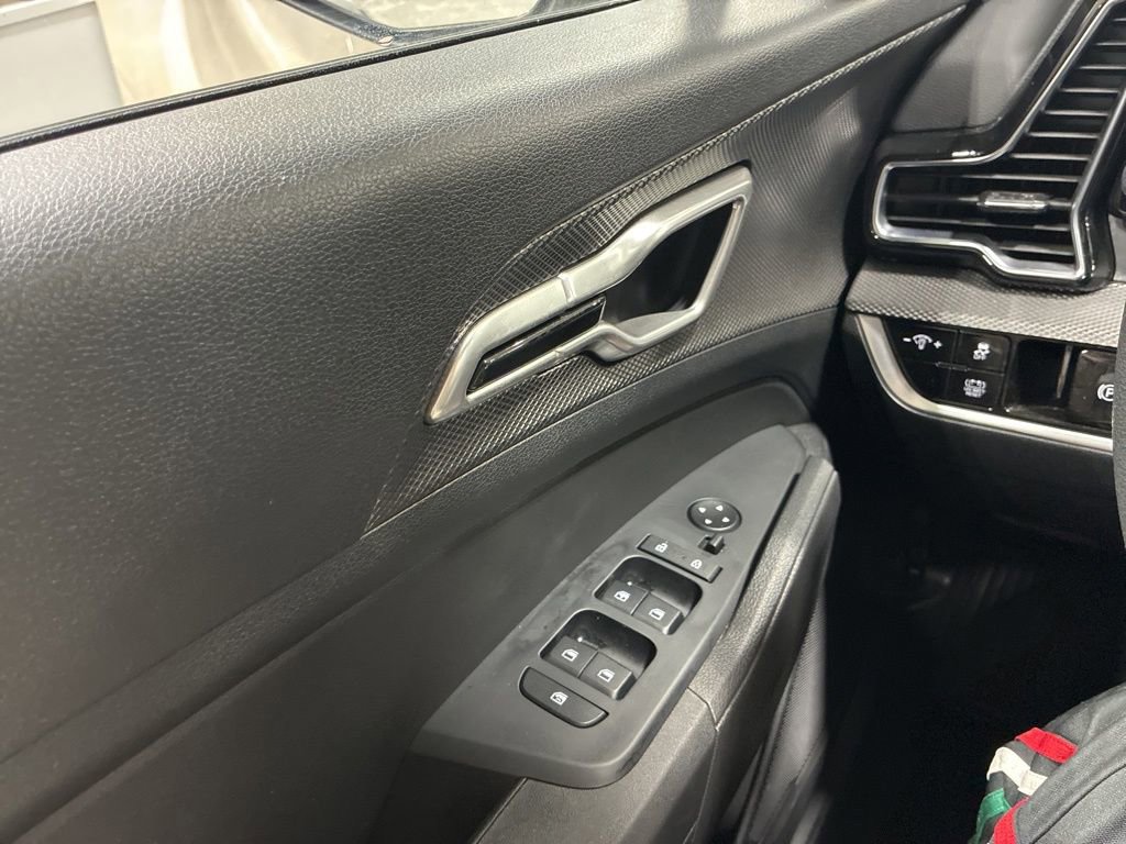 Certified 2023 Kia Sportage LX image 26