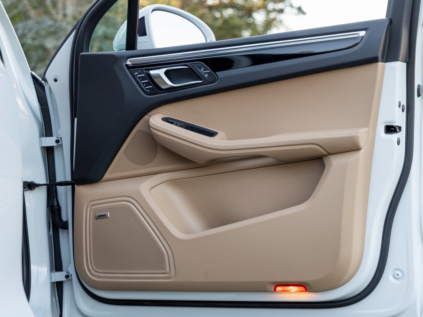 Certified 2023 Porsche Macan S image 48