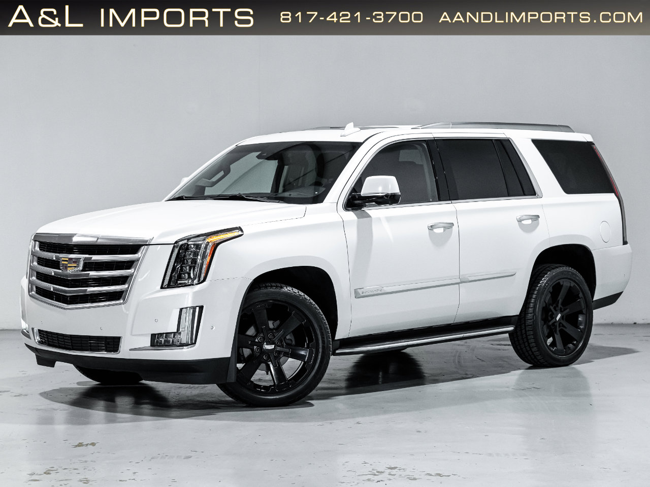 Used 2020 Cadillac Escalade Luxury image 1