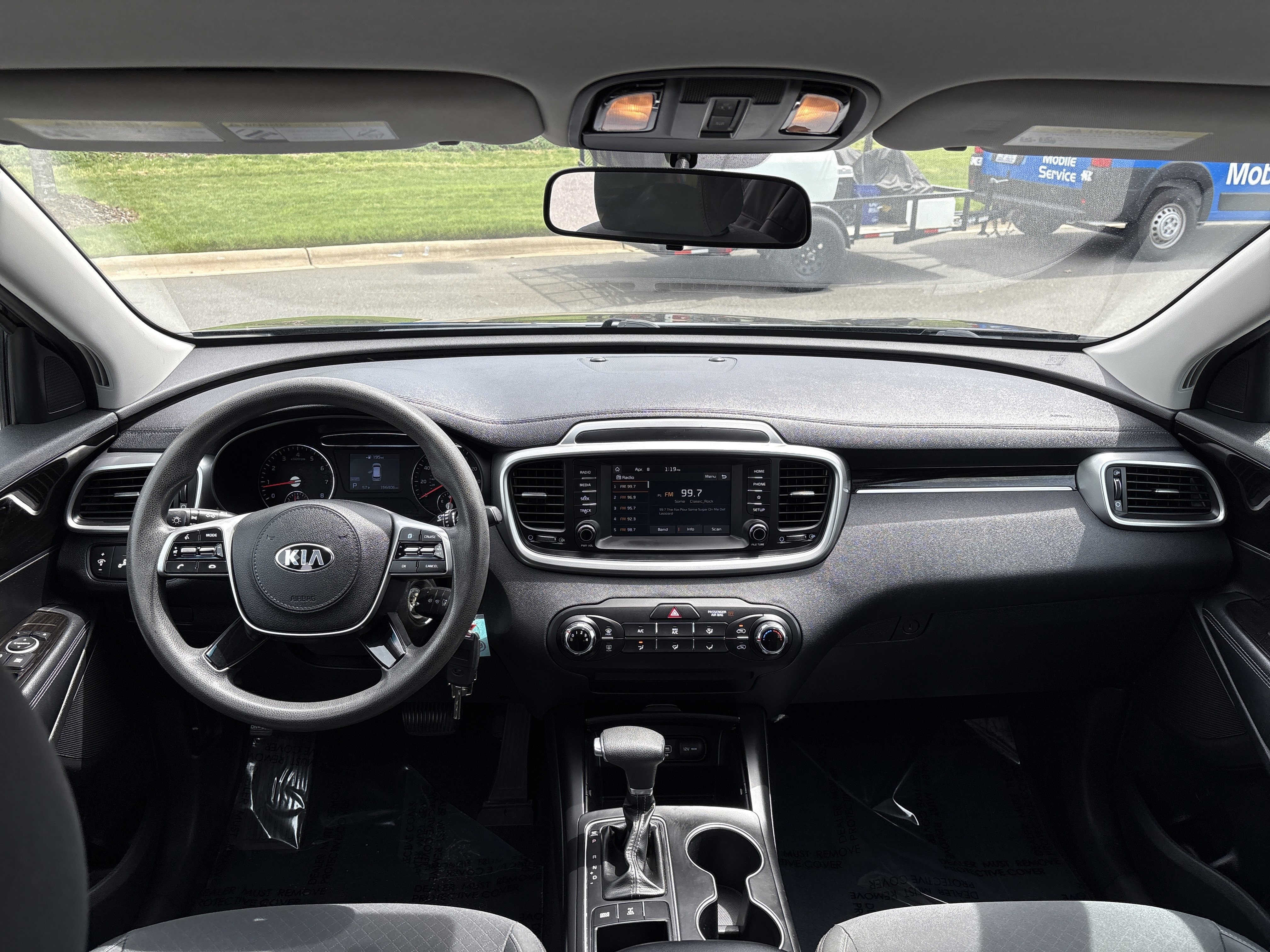 Used 2019 Kia Sorento LX image 18