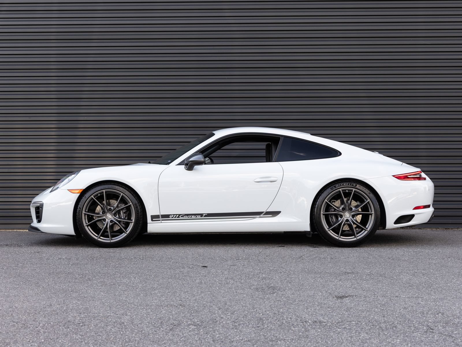 Certified 2018 Porsche 911 Carrera T RWD image 2