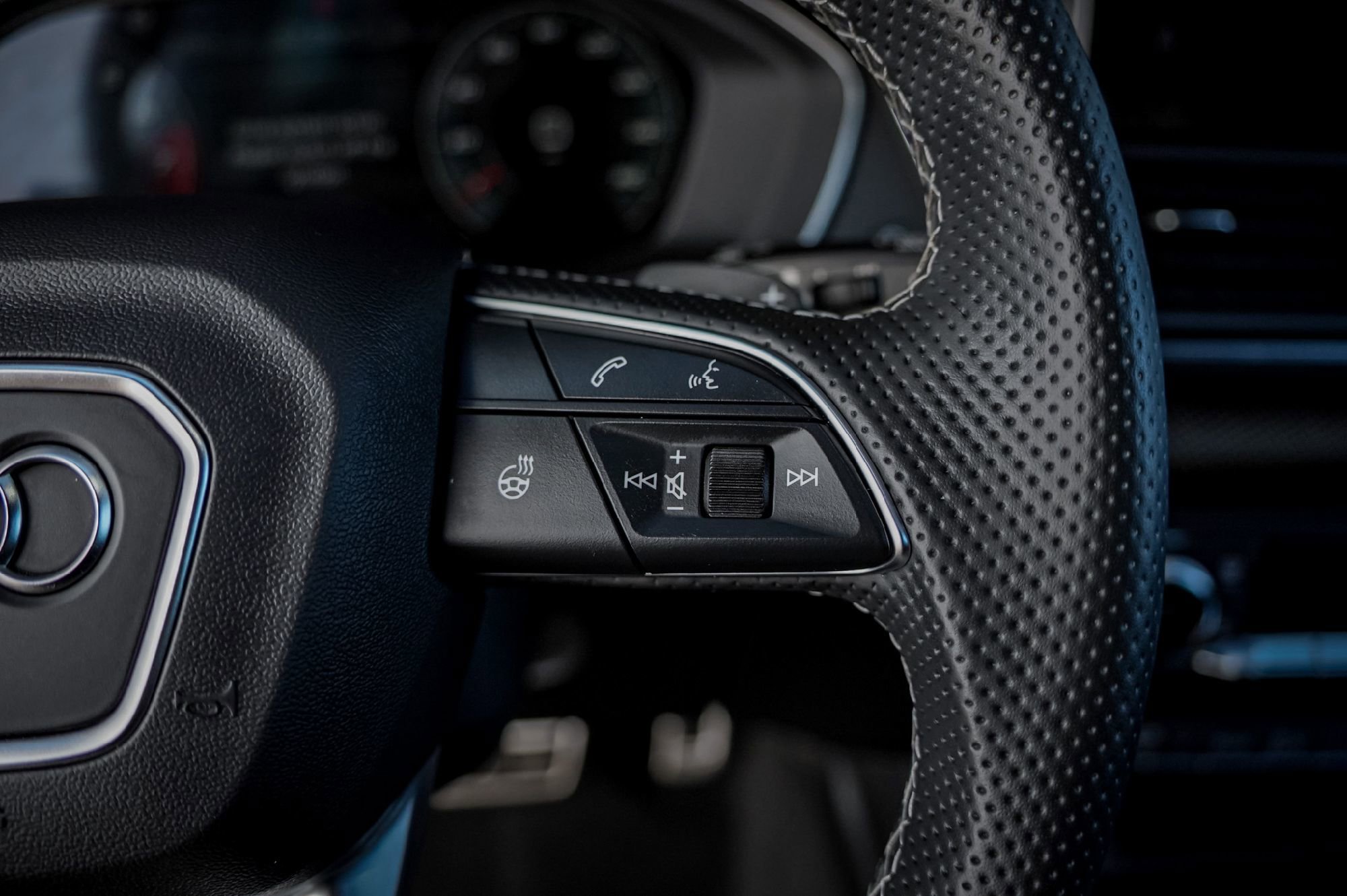 Certified 2024 Audi SQ5 Premium Plus w/ Premium Plus Package image 14