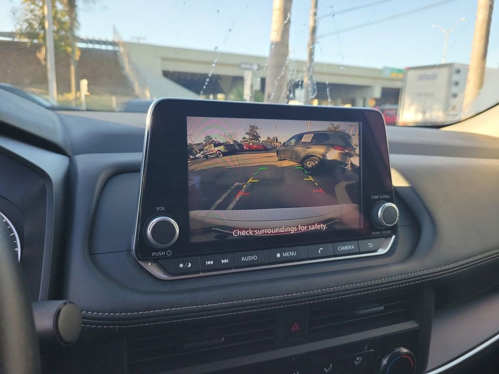 Certified 2025 Nissan Rogue S image 23