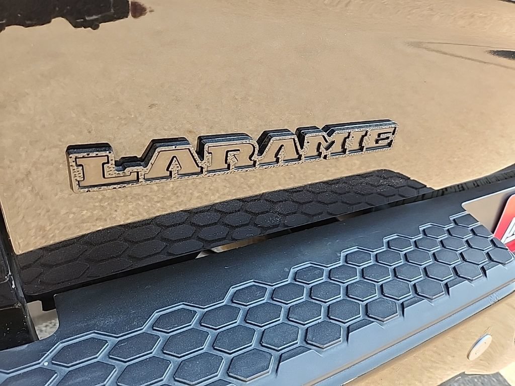 Used 2017 RAM 2500 Laramie w/ Convenience Group AWD/4WD image 40