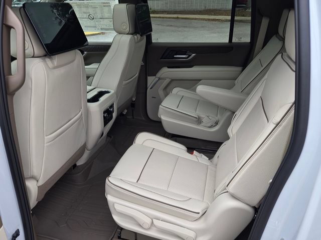 New 2026 GMC Yukon XL Denali w/ Denali Reserve Package AWD/4WD image 6