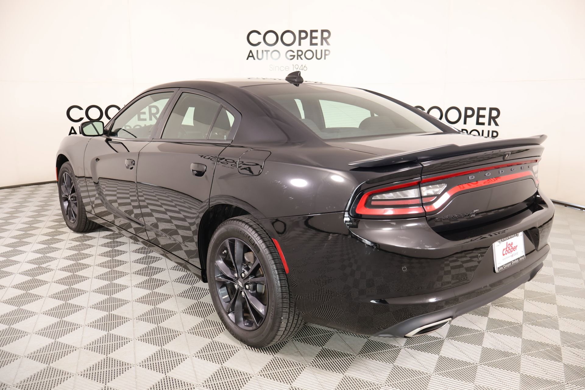 Used 2023 Dodge Charger SXT w/ Blacktop Package AWD/4WD image 22