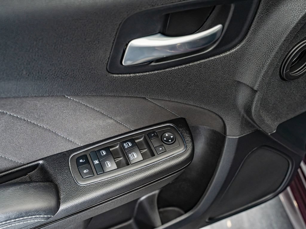 Used 2022 Dodge Charger R/T w/ Blacktop Package RWD image 17