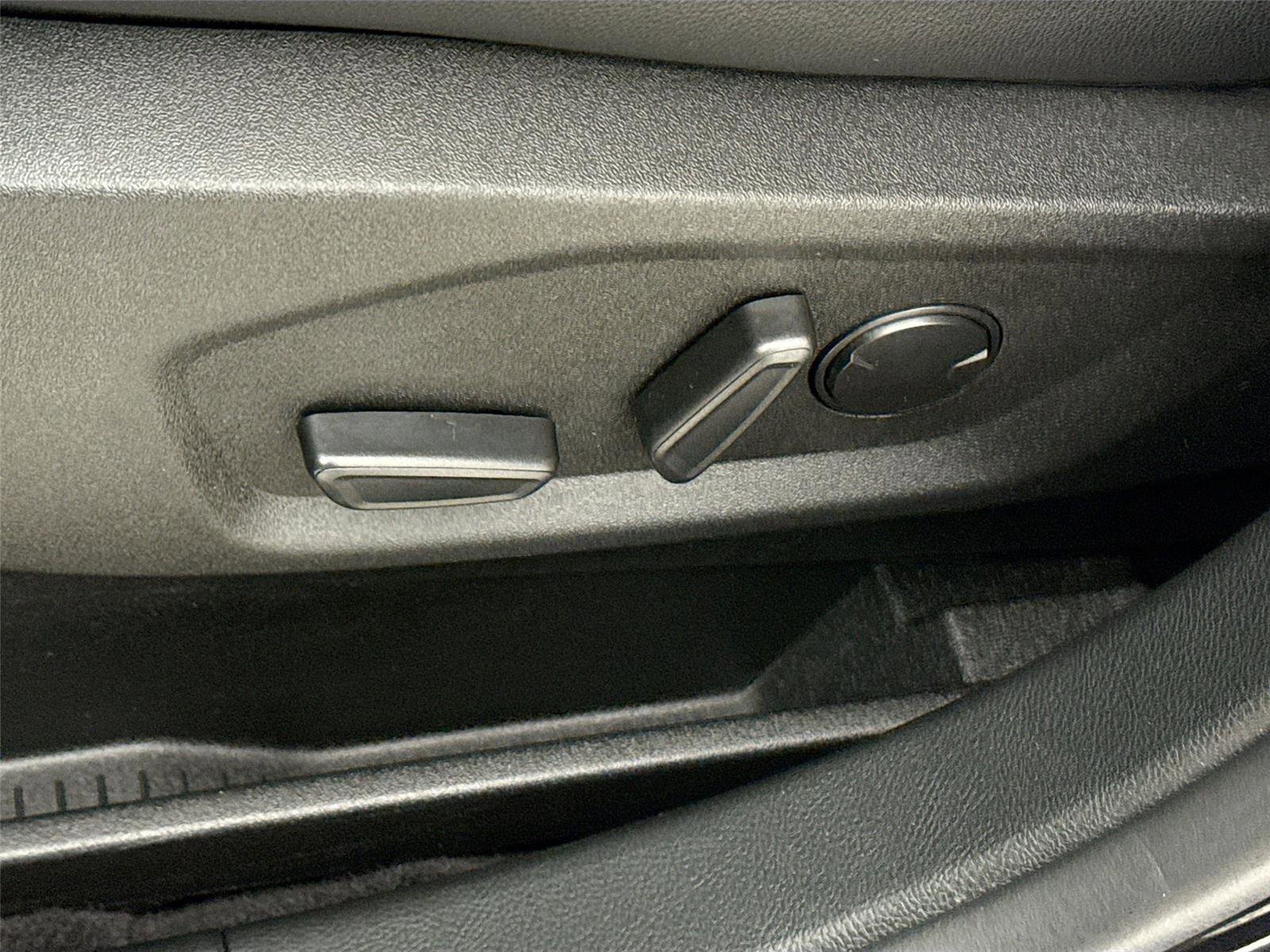 Used 2023 Ford Edge ST AWD/4WD image 22