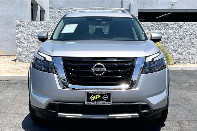 Used 2025 Nissan Pathfinder SL w/ Lighting Package (N92) AWD/4WD image 2