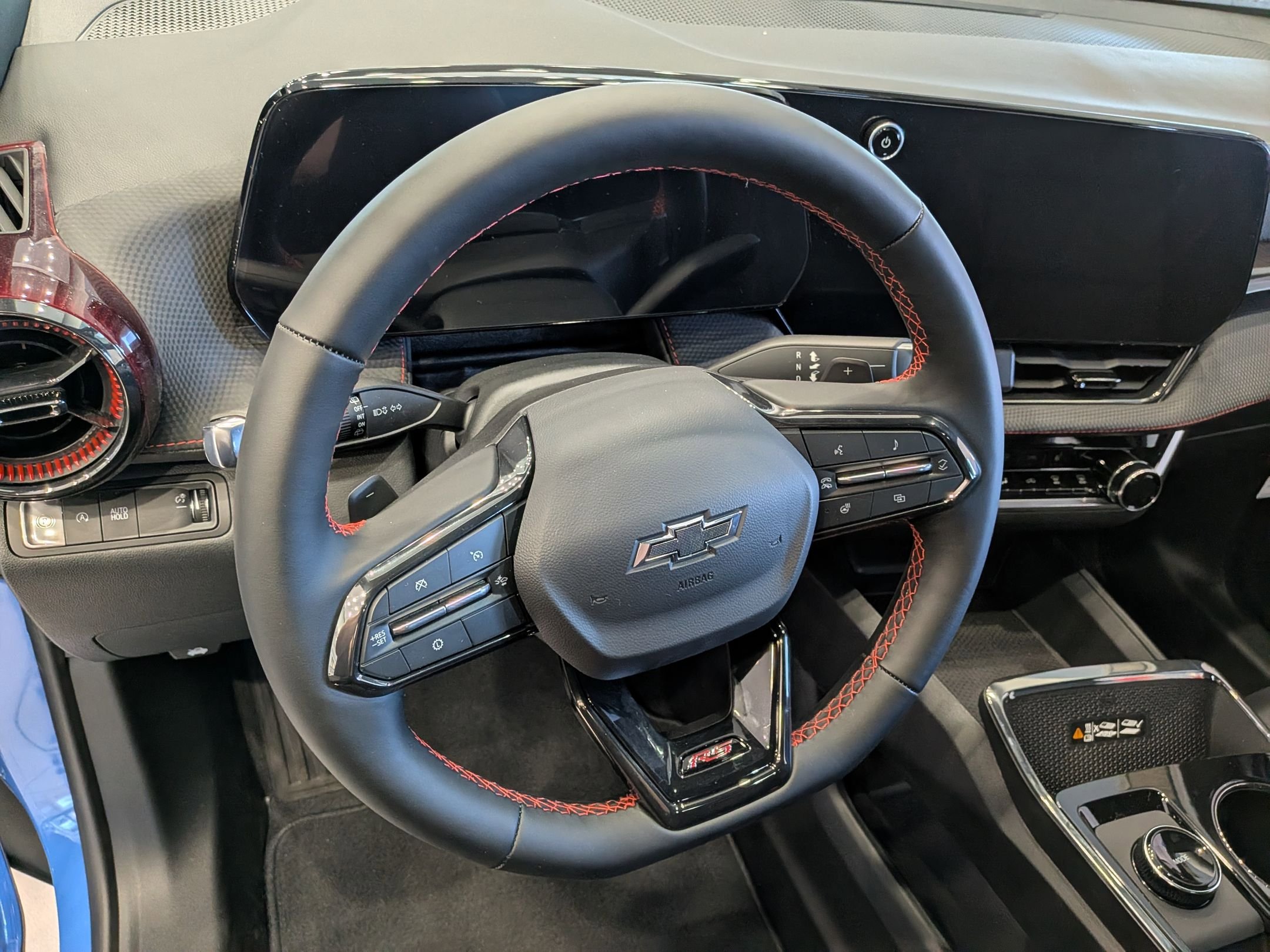 New 2026 Chevrolet Equinox RS w/ Safety and Technology Package FWD image 11