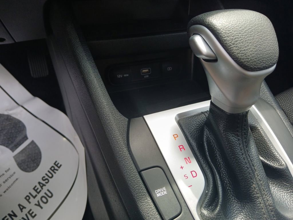 Used 2024 Kia Forte LXS FWD image 17