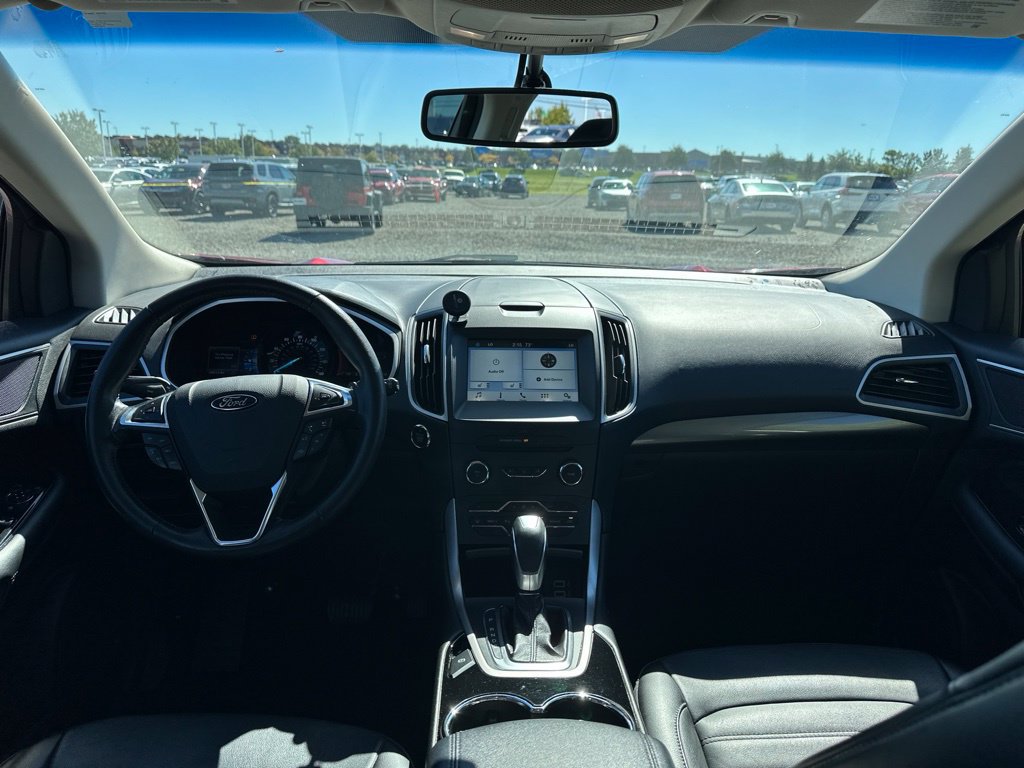 Used 2017 Ford Edge SEL w/ Equipment Group 201A AWD/4WD image 18