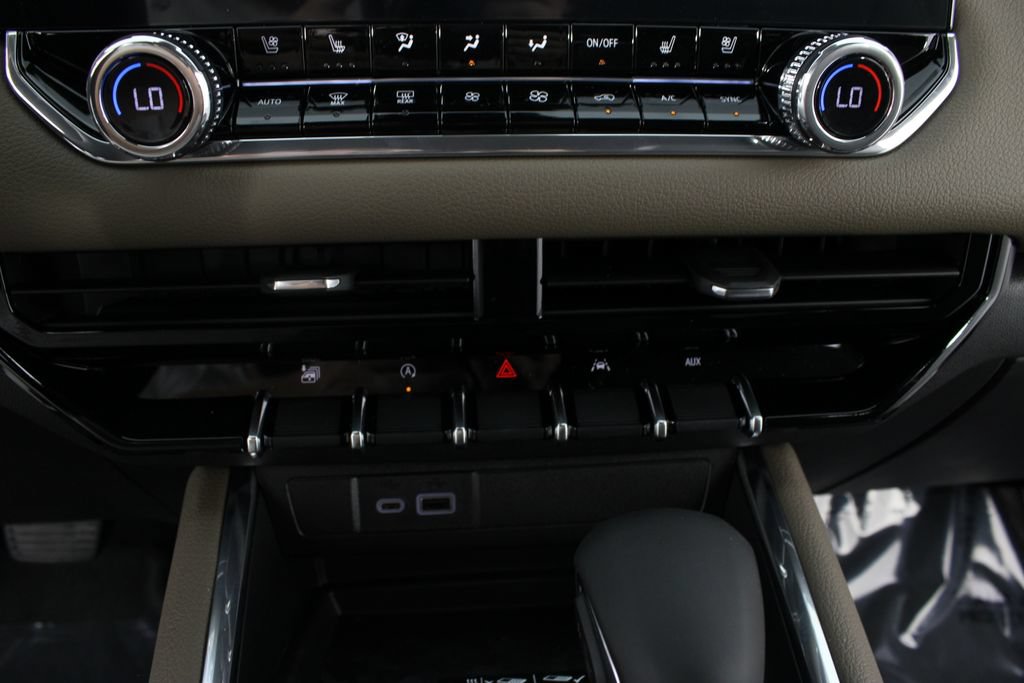 New 2026 GMC Canyon Denali AWD/4WD image 7