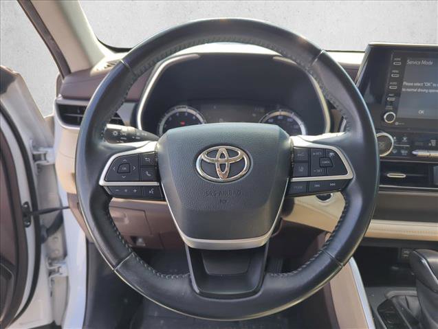 Used 2022 Toyota Highlander XLE image 13