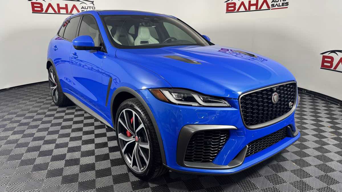 Used 2022 Jaguar F-PACE SVR AWD/4WD image 10