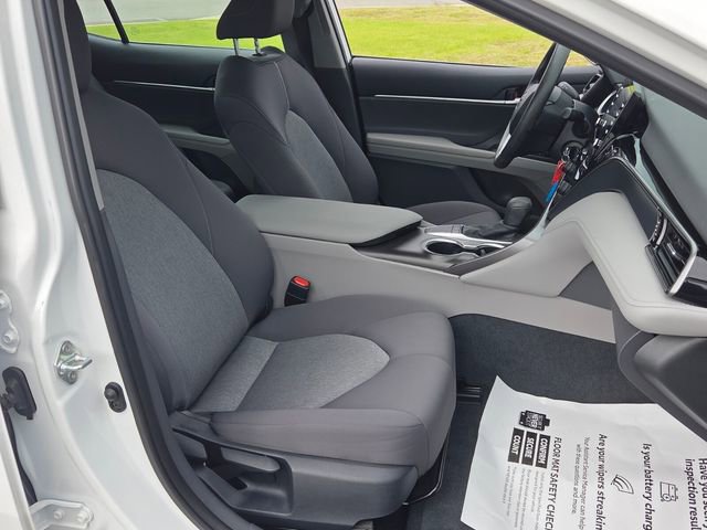 Used 2023 Toyota Camry LE FWD image 15