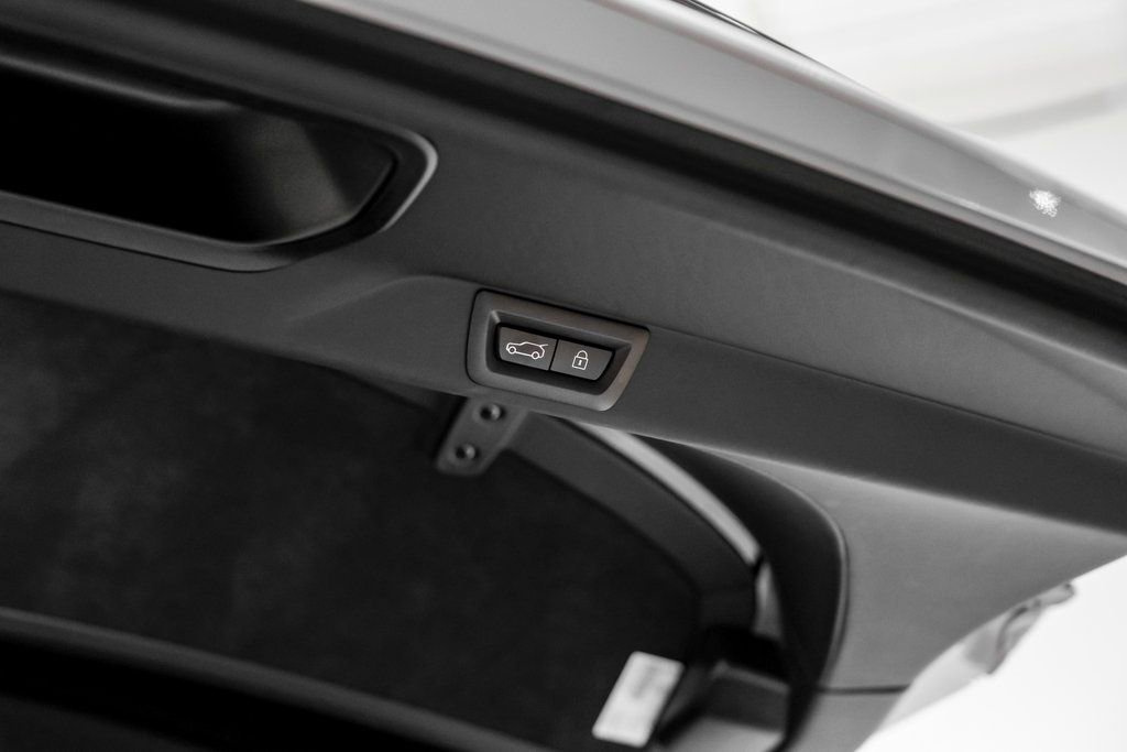 Used 2023 Rolls-Royce Cullinan Black Badge w/ Driver's Package image 72