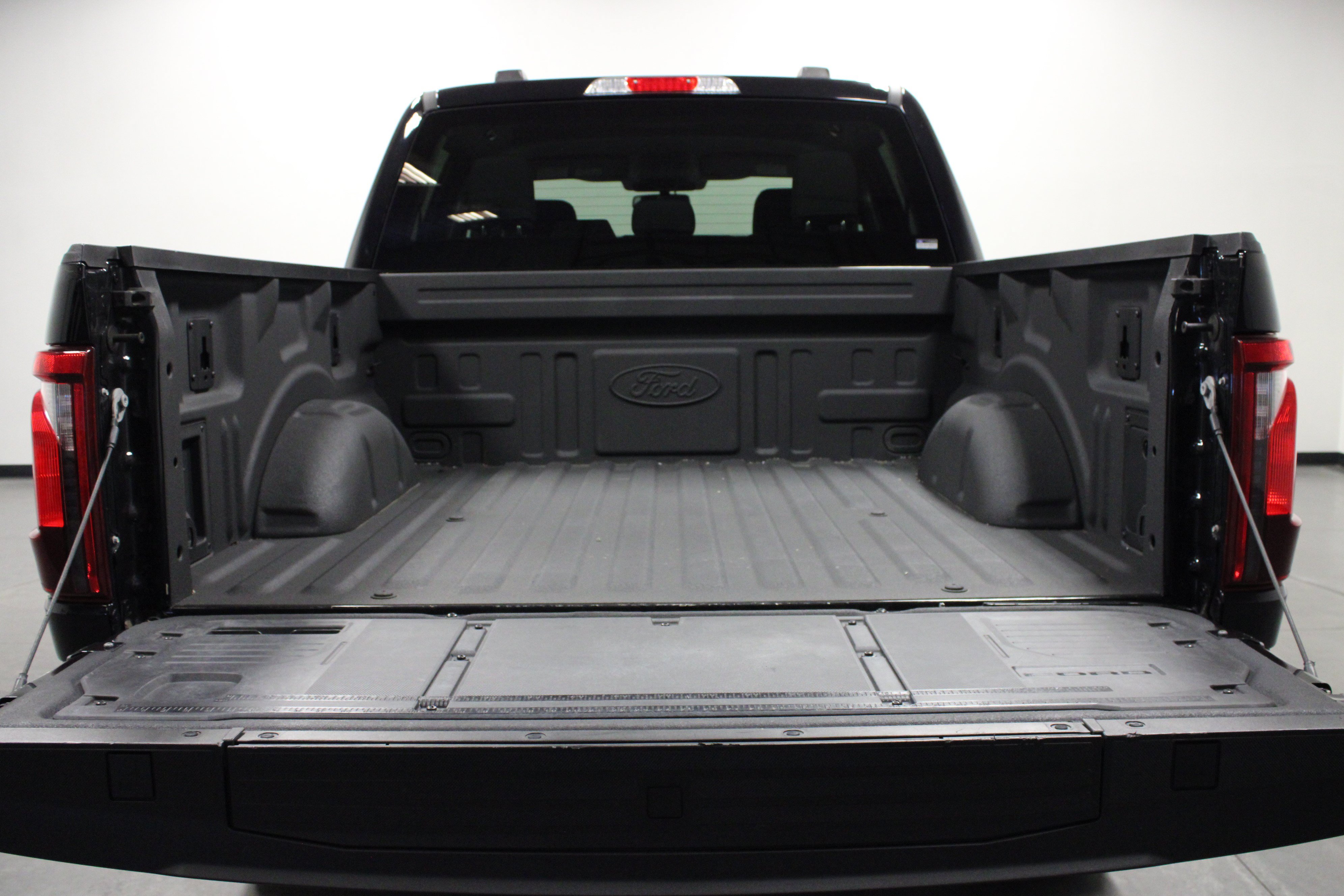 Used 2024 Ford F150 XLT w/ Mobile Office Package AWD/4WD image 14
