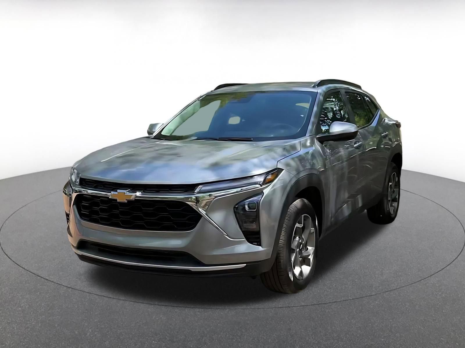 Used 2025 Chevrolet Trax LT w/ LT Convenience Package image 7