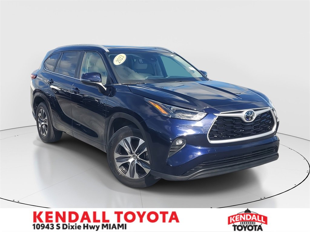 Used 2023 Toyota Highlander XLE