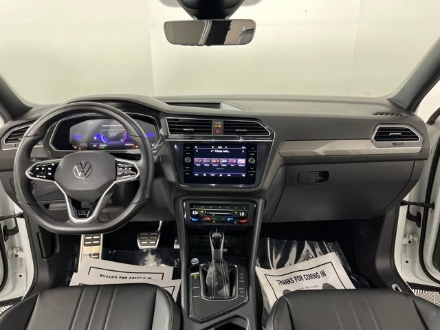 Used 2023 Volkswagen Tiguan SE R-Line FWD image 39