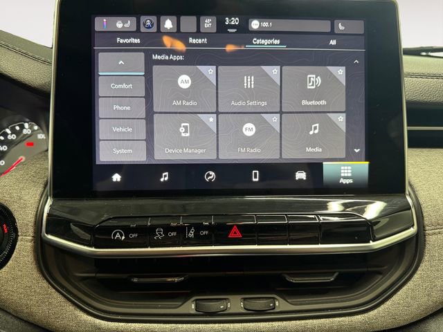 Used 2023 Jeep Compass Latitude image 12