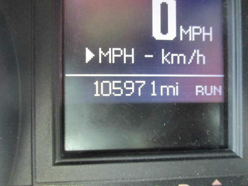 Used 2015 Chrysler Town & Country Touring FWD image 24