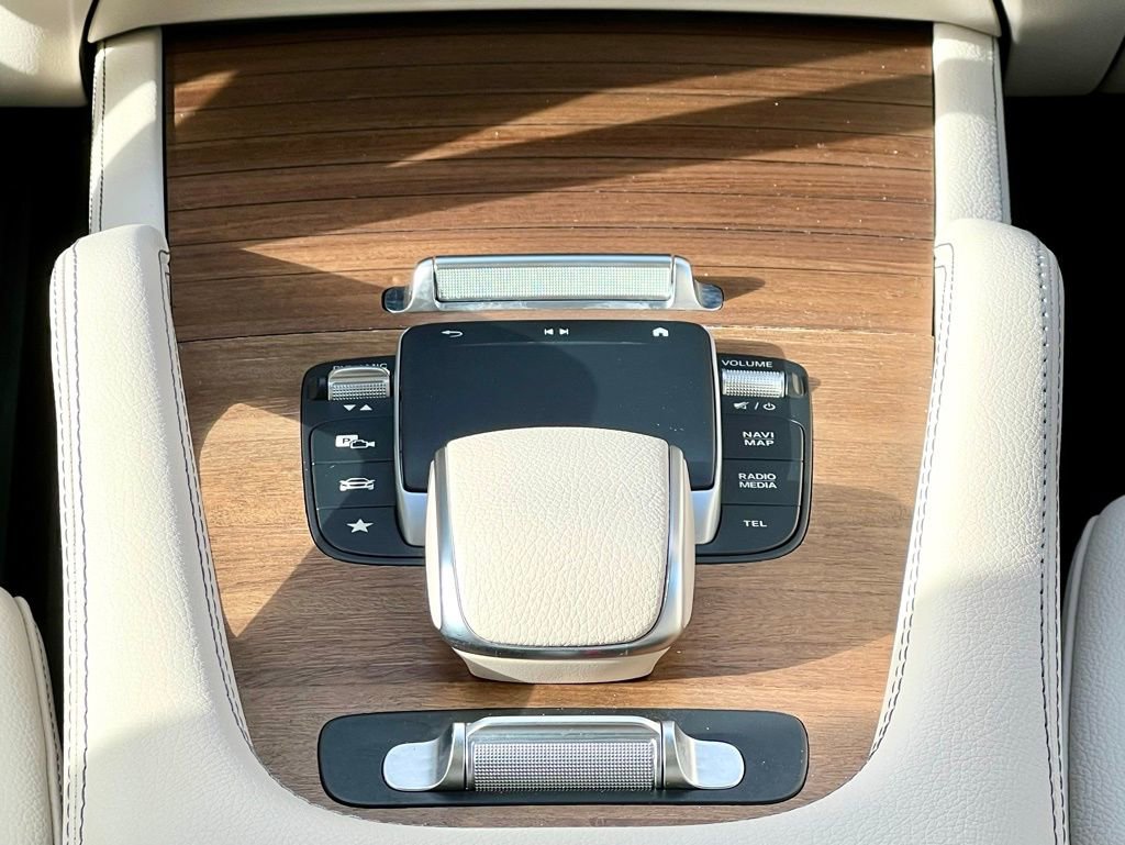 Certified 2022 Mercedes-Benz GLS 450 4MATIC image 21